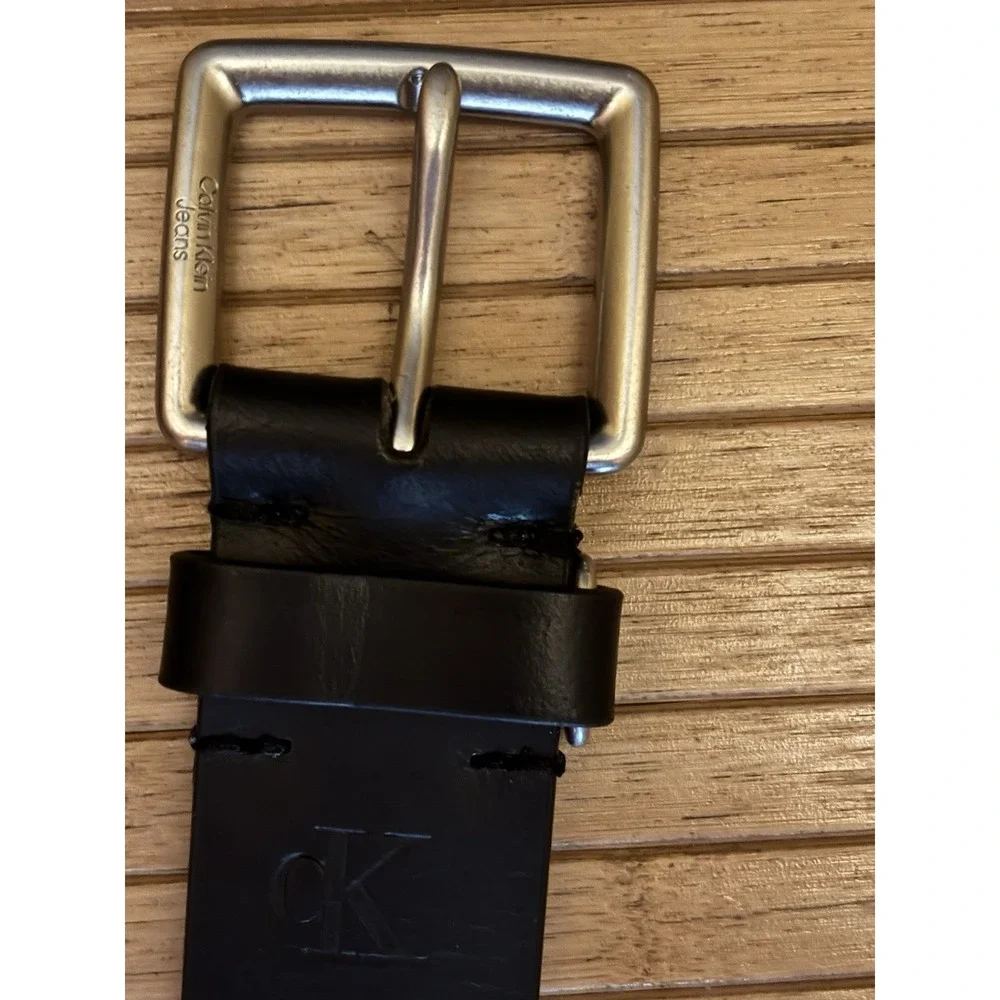 Calvin Klein Men's Black Leather Belt Silver Logo Buckle Size Large 38' [J]